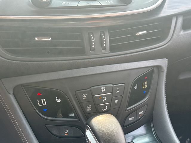 Used 2020 Blue Buick Essence image 19
