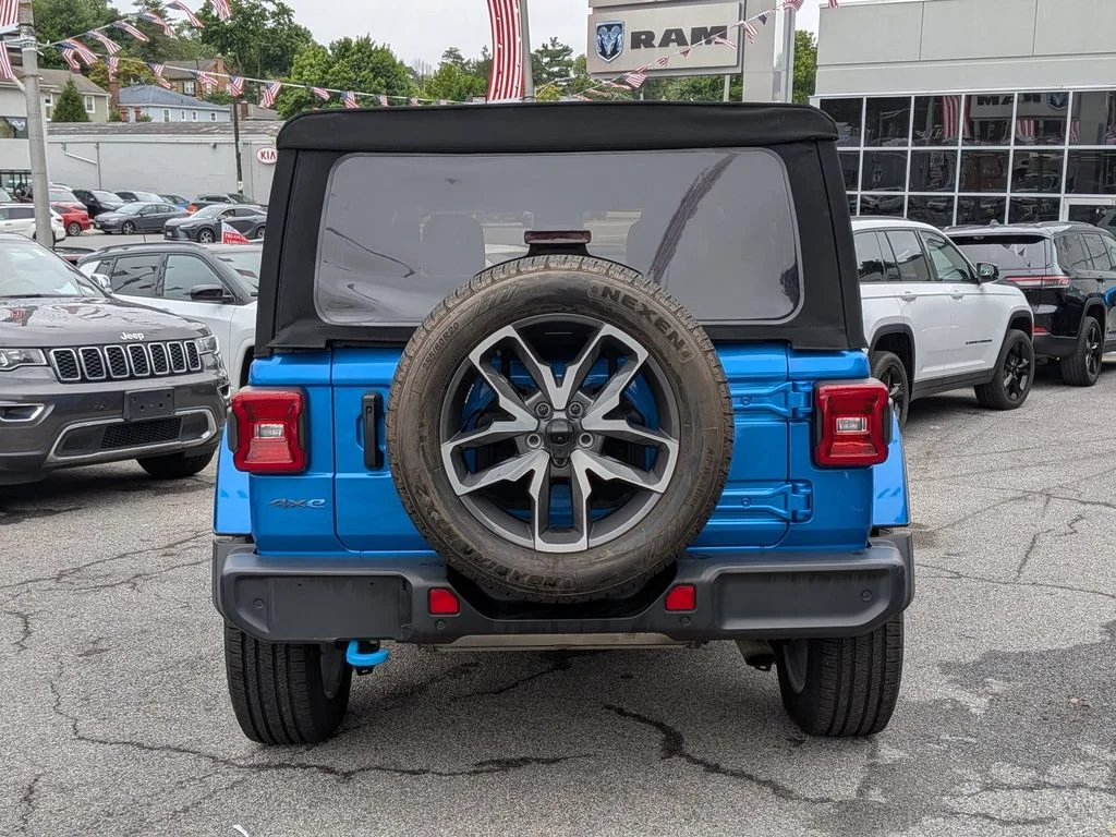 Used 2024 Blue Jeep Sport S 4xe image 7