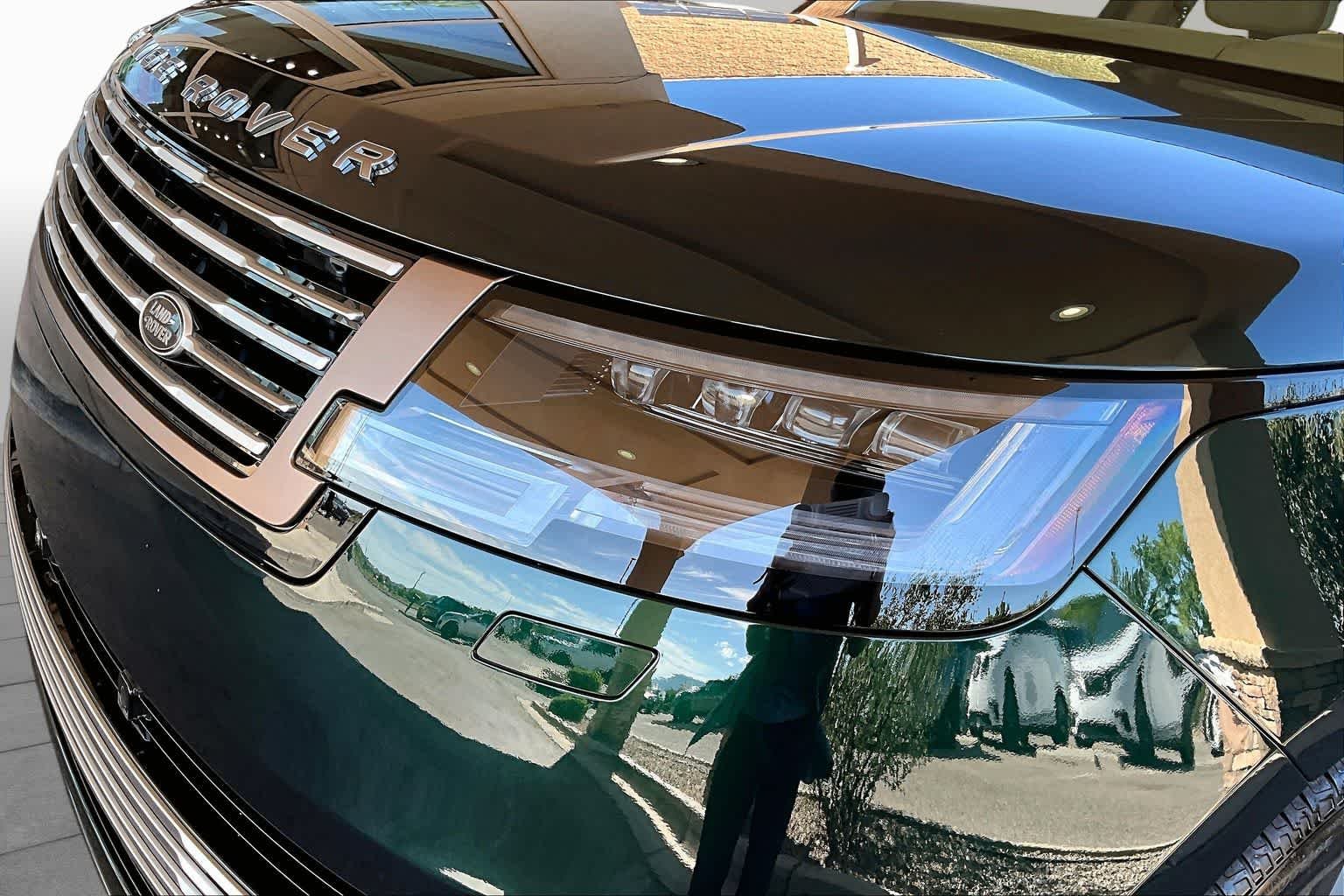 New 2026 British Racing Green Land Rover SV image 13