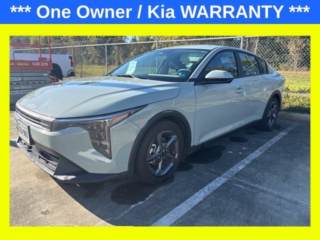 Used 2025 Morning Haze Kia LXS image 1