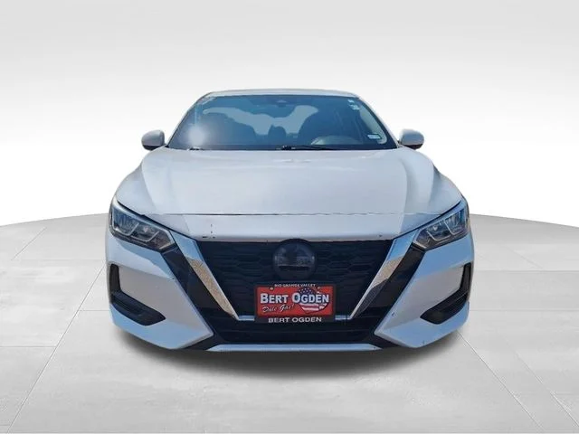 Used 2022 White Nissan SV image 2