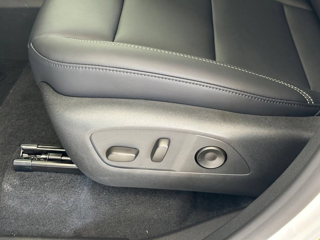 2026 GMC Acadia Elevation - Photo 15