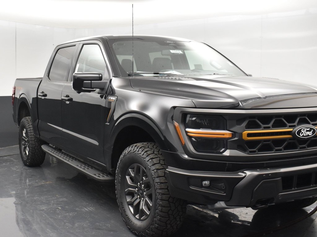 New 2026 Agate Black Metallic Ford Tremor® image 11