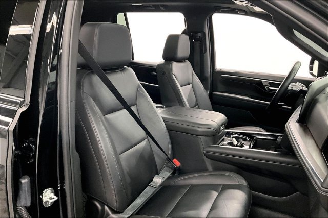 Used 2025 Black Chevrolet Z71 image 8