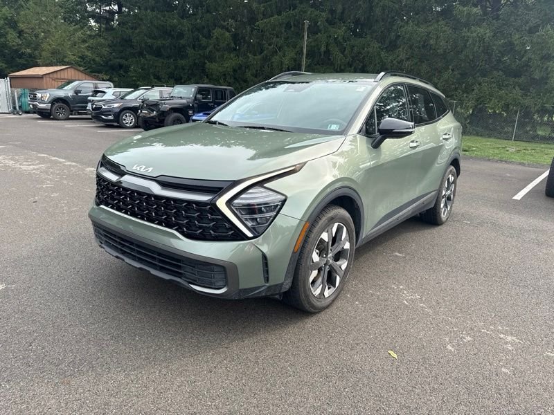 Used 2024 Green Kia X-Line image 2