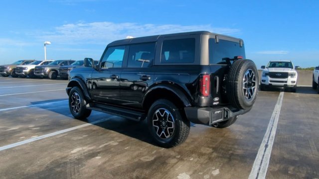 New 2026 Shadow Black Ford Outer Banks® image 85