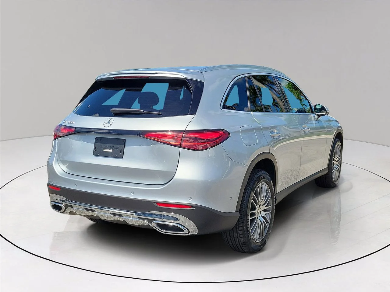 Certified Used 2026 Silver Mercedes-Benz GLC 300 image 4