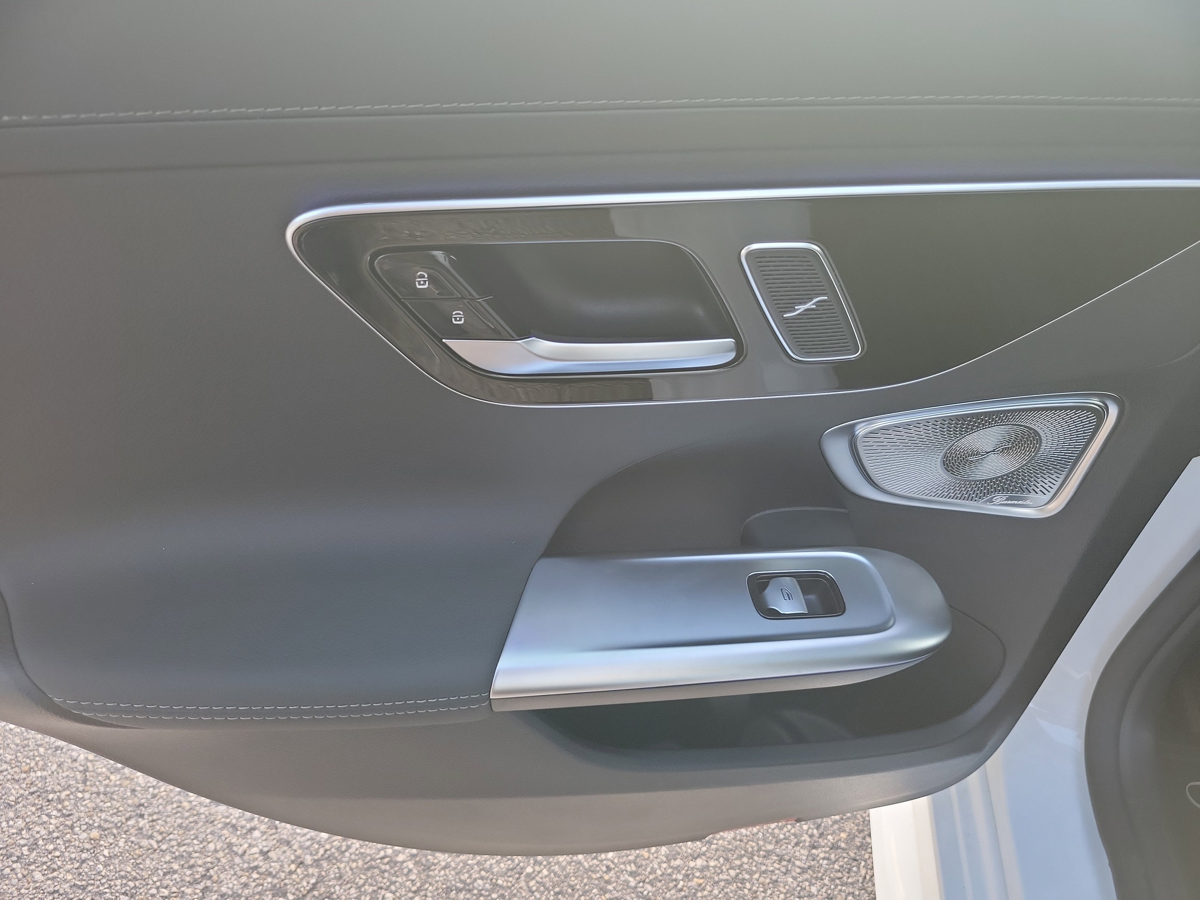 New 2026 Polar White Mercedes-Benz C 300 image 43