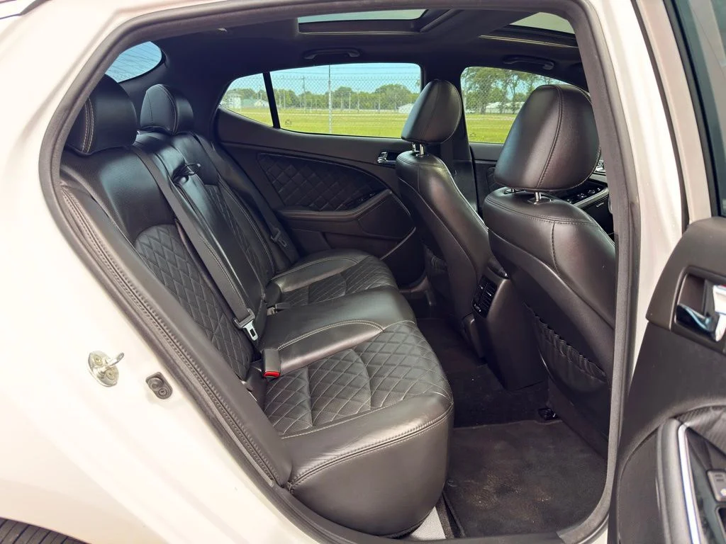 Used 2014 White Kia SXL image 27