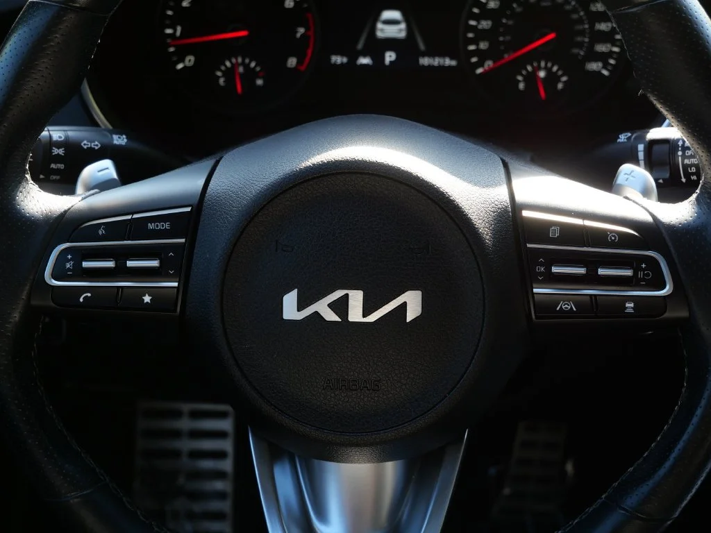 Used 2022 Red Kia GT2 image 18