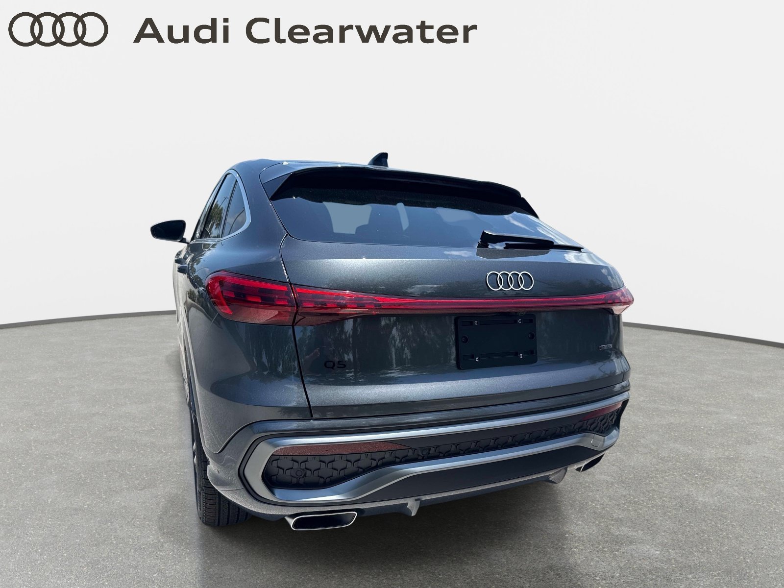 New 2026 Daytona Gray Pearl Effect Audi Premium image 8