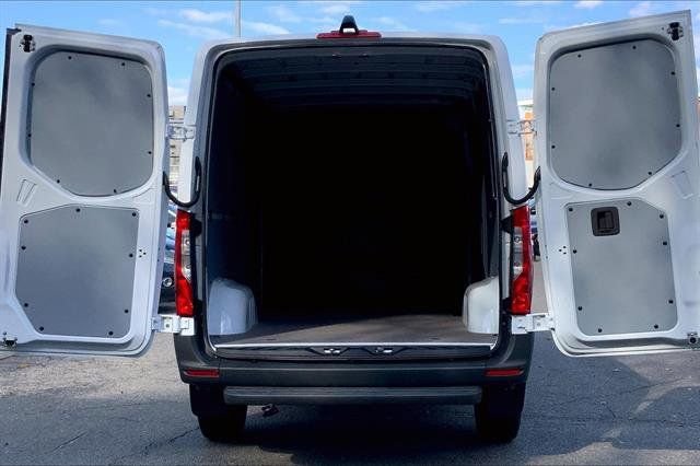 New 2026 Arctic White Mercedes-Benz Cargo 144 WB image 4