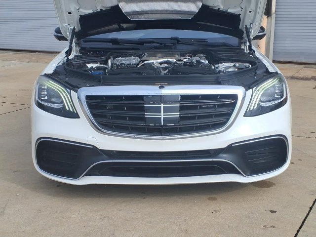 Used 2019 White Mercedes-Benz 4MATIC® image 25