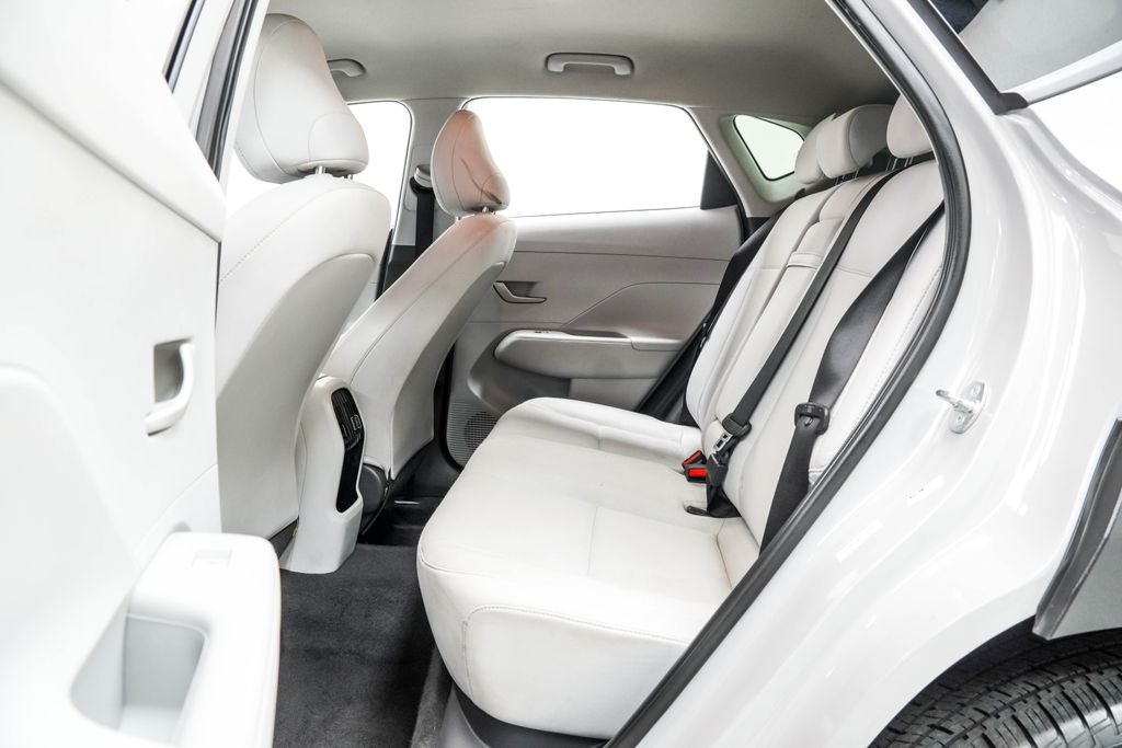 Used 2024 Gray Hyundai SEL image 18