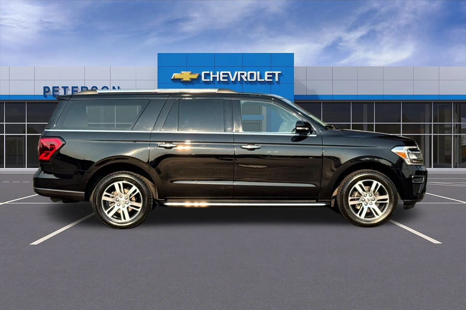 Used 2022 Black Ford Limited image 3