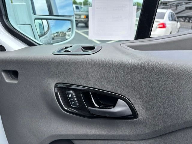 New 2026 White Ford Explorer Limited SE image 20