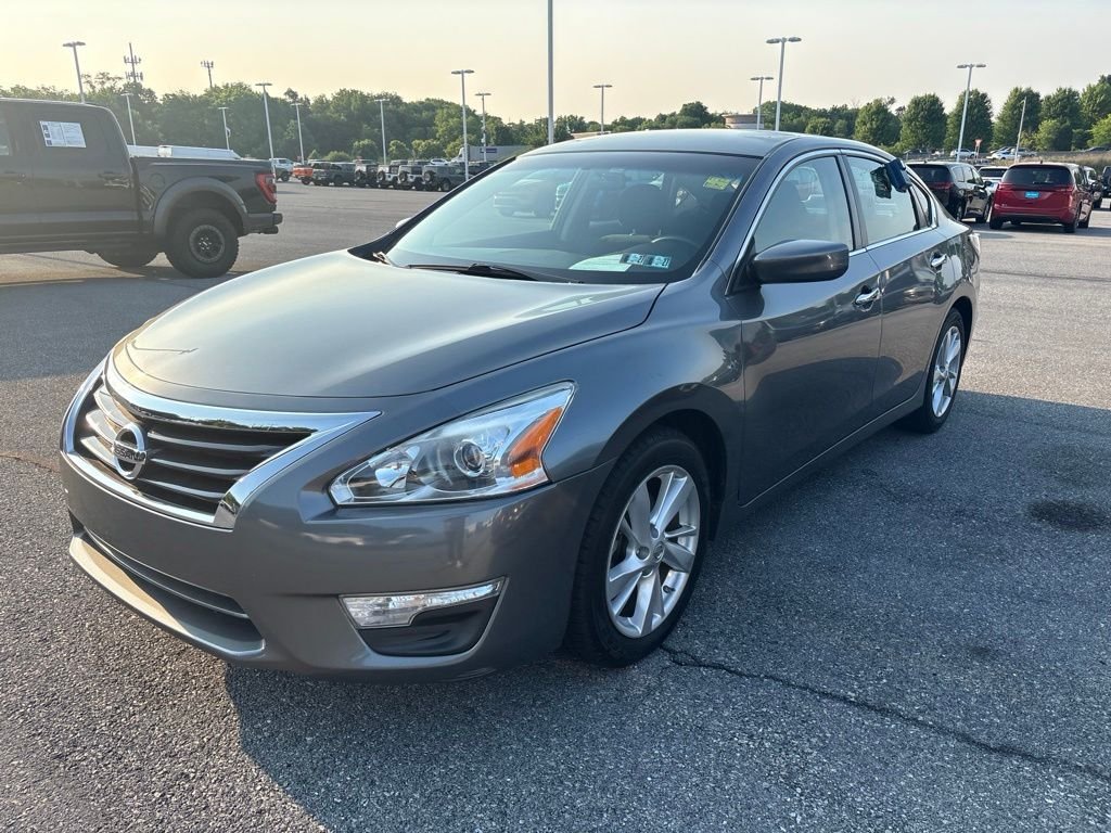 Used 2014 Gray Nissan 2.5 SV image 3