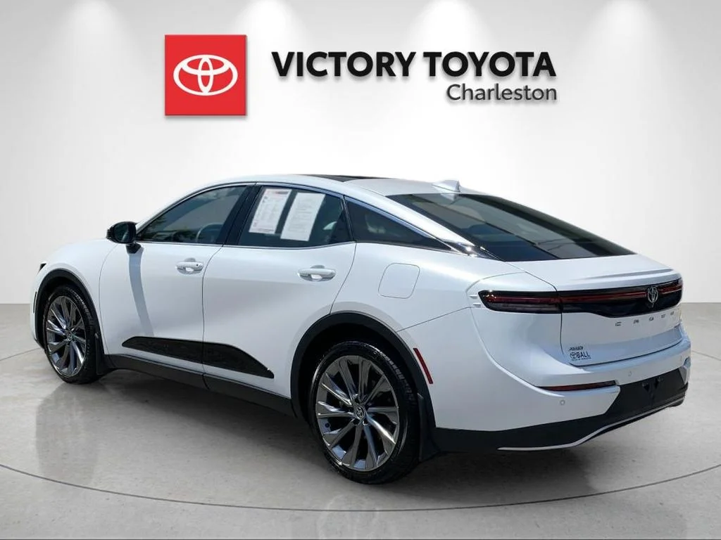 Used 2023 White Toyota Limited image 3