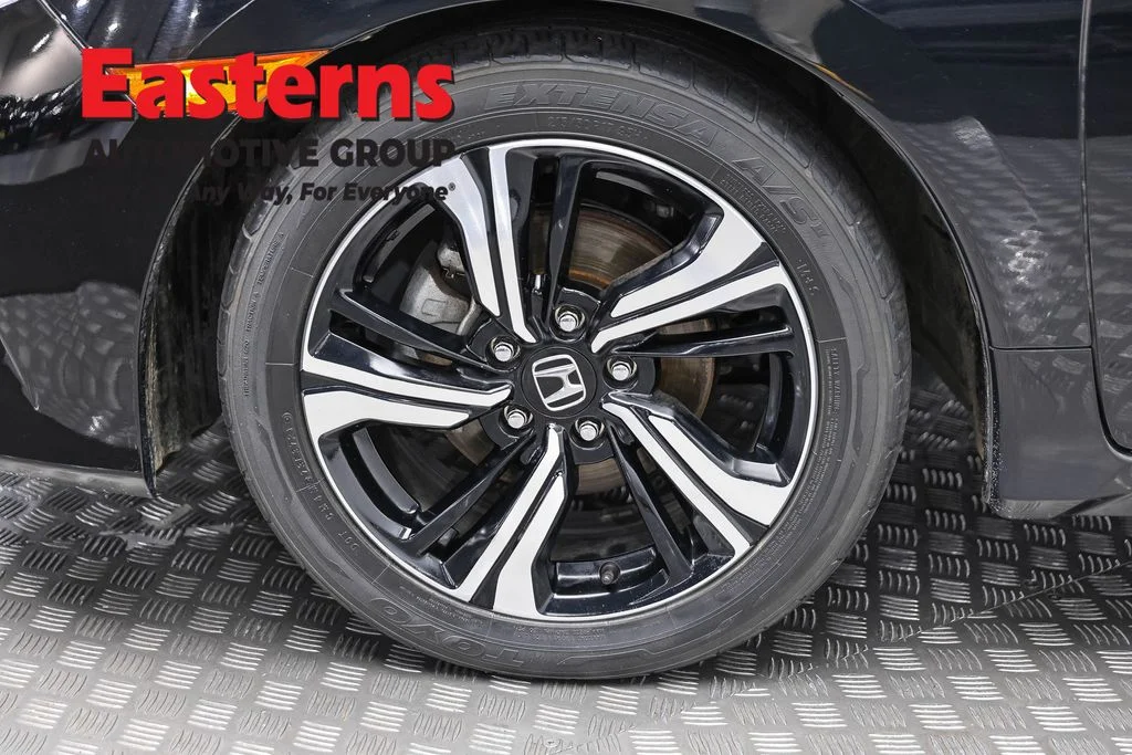 Used 2017 Black Honda Touring image 28