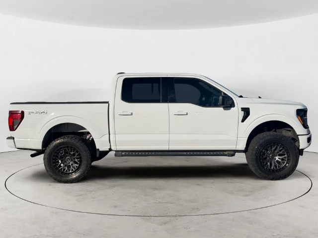 Used 2025  Ford XLT image 4