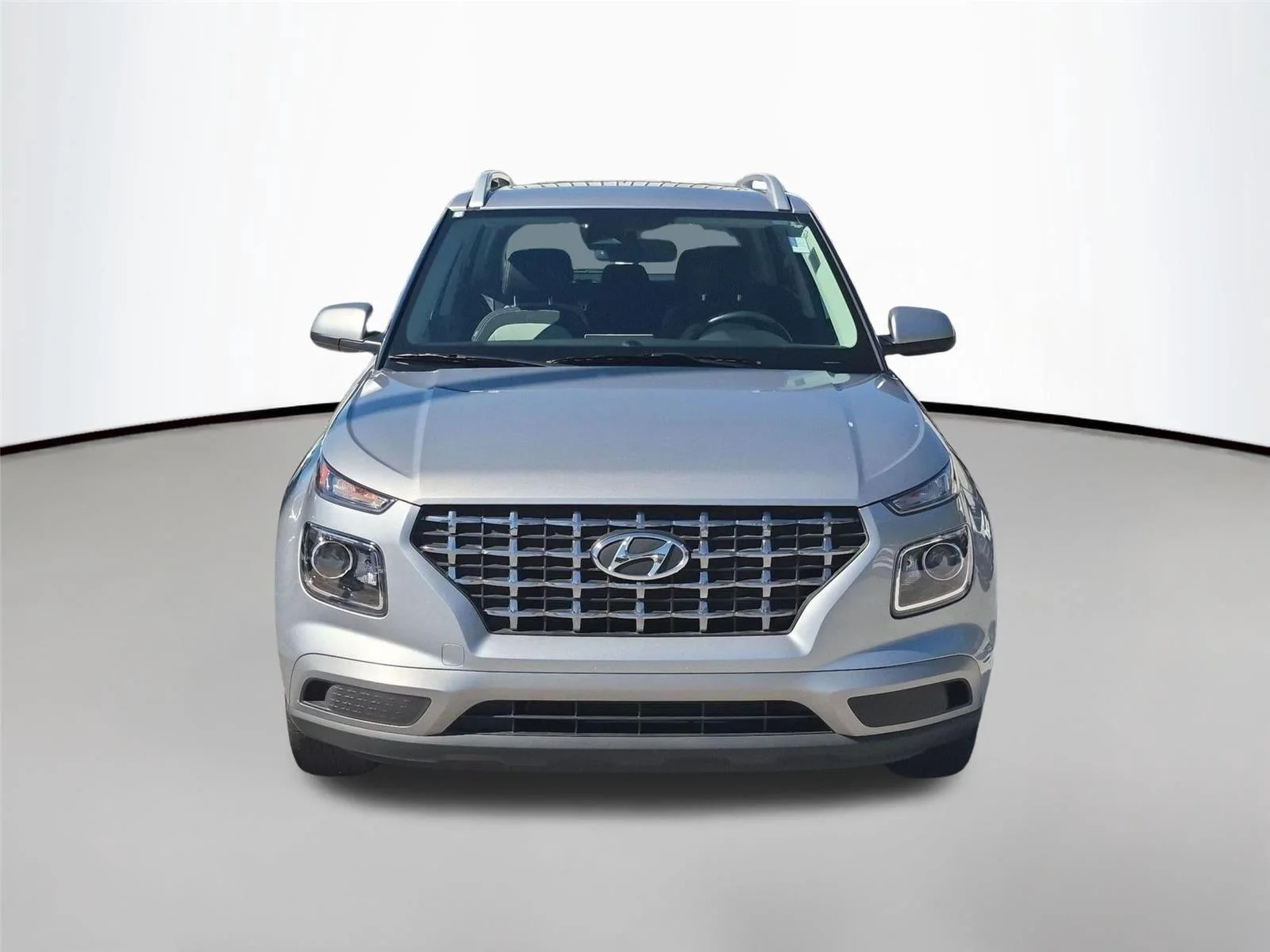 Used 2024 Shimmering Silver Hyundai SEL image 8