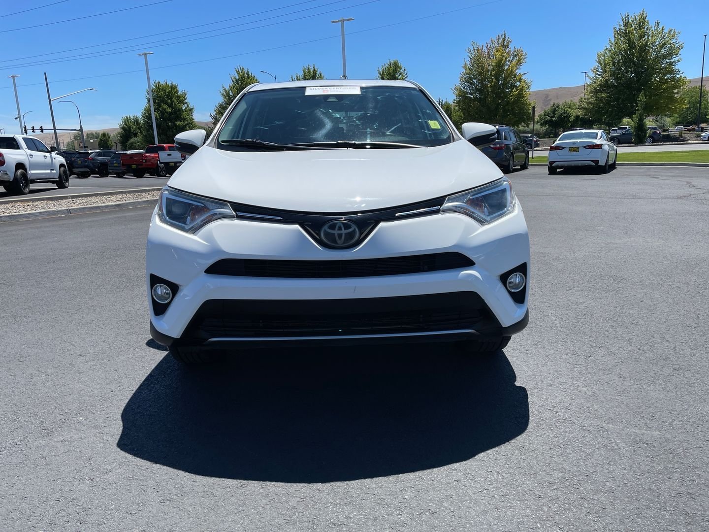 Certified Used 2018 White Toyota XLE image 8