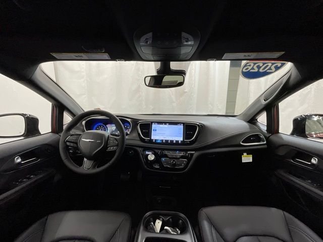 2026 Chrysler Pacifica Select - Photo 16