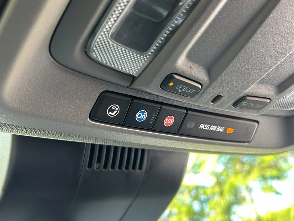 Used 2022 Glacier Blue Metallic Chevrolet LT image 25
