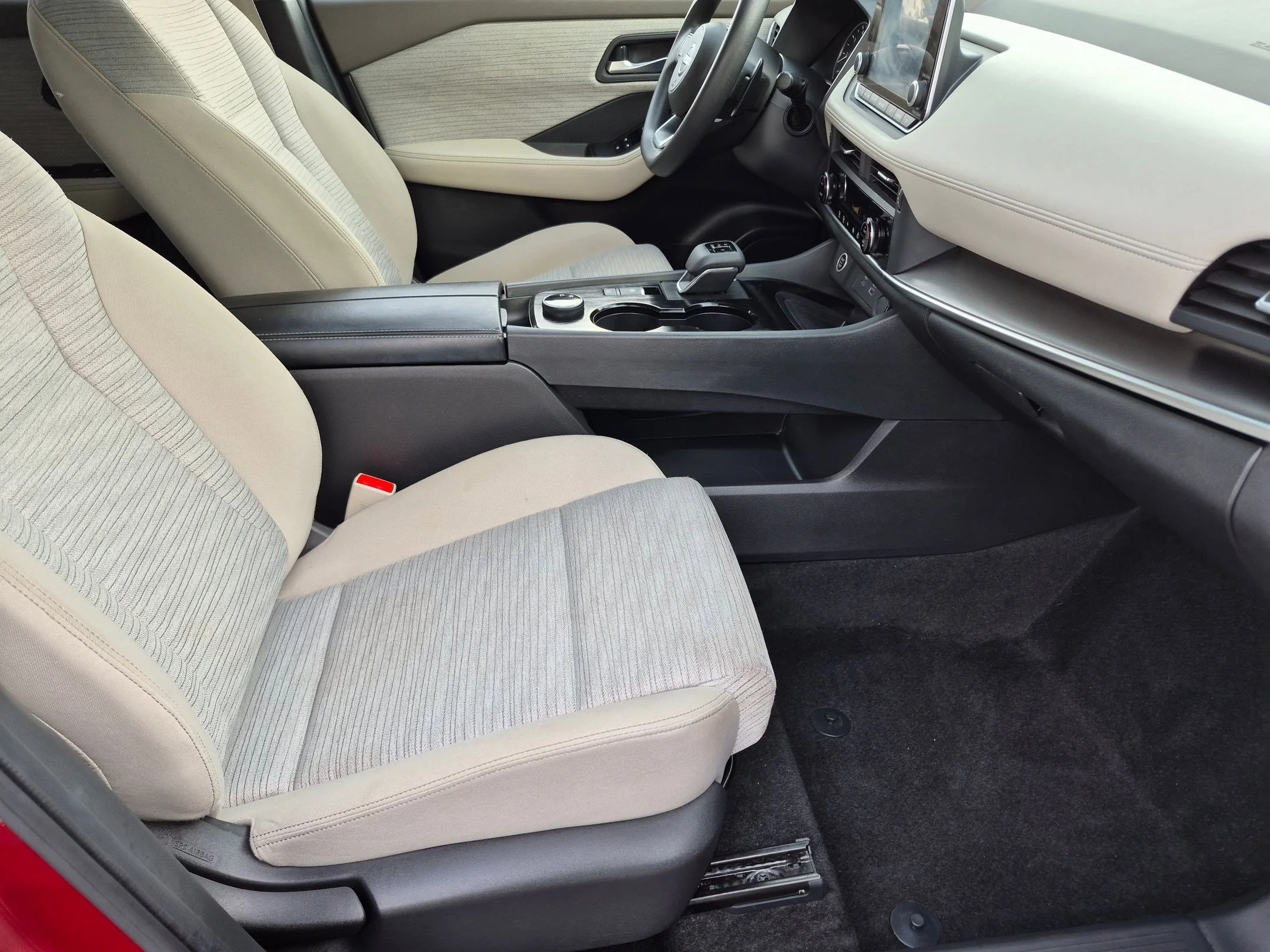 Used 2023 Scarlet Ember Tintcoat Nissan SV image 25