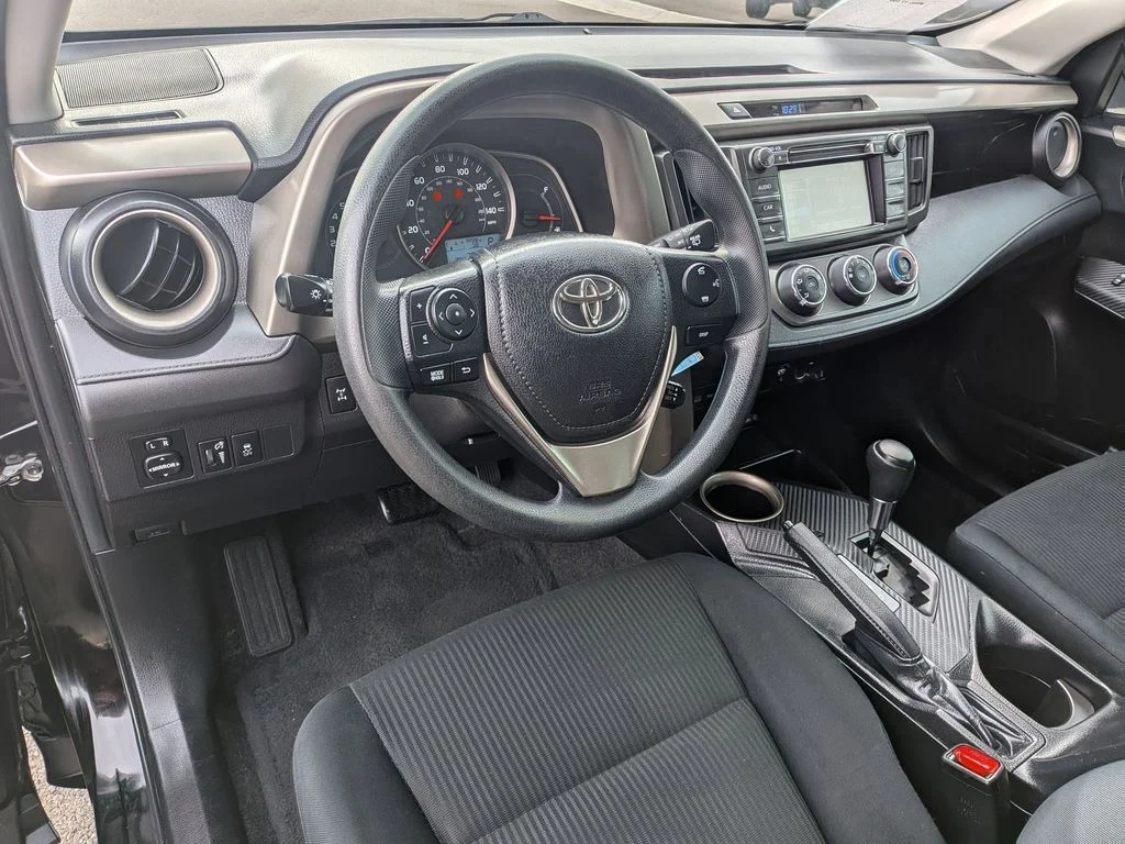 Used 2015 Black Toyota LE image 10