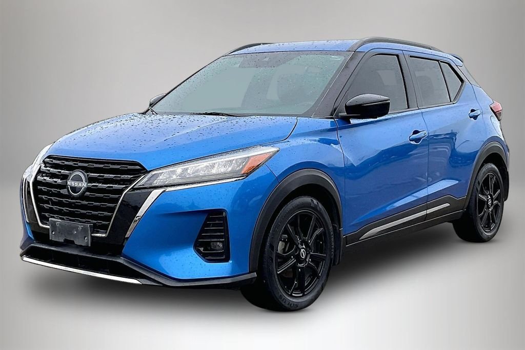 Used 2023 Blue Nissan SR image 2