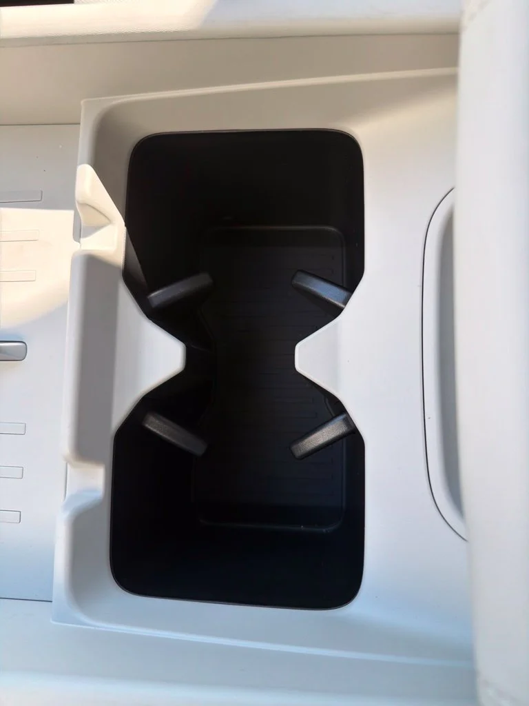 New 2027 Serenity White Hyundai SE image 26