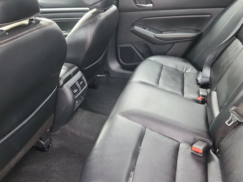 Used 2019 Gray Nissan 2.5 Platinum image 9