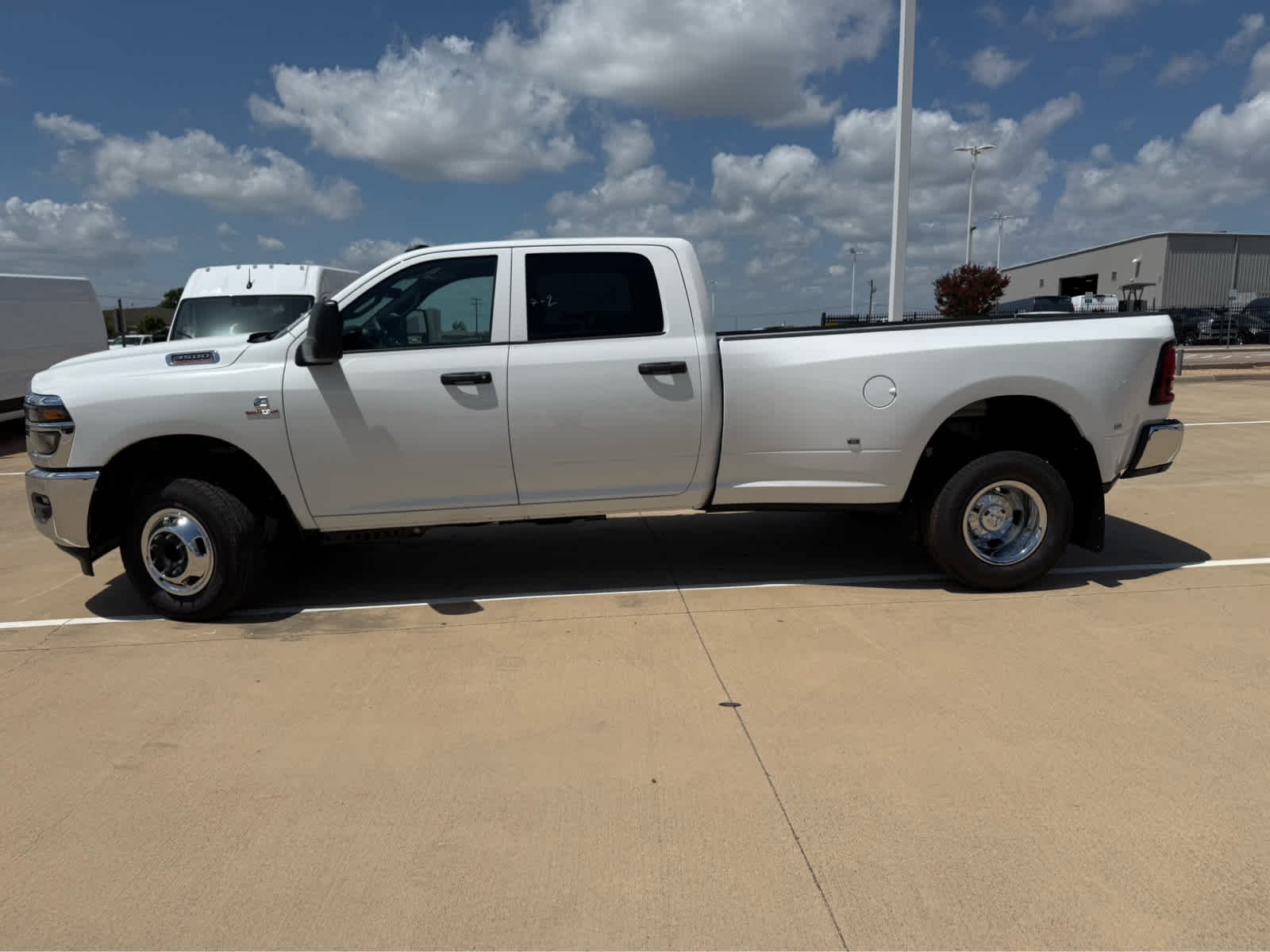 New 2026 Bright White Clearcoat Ram Tradesman image 10