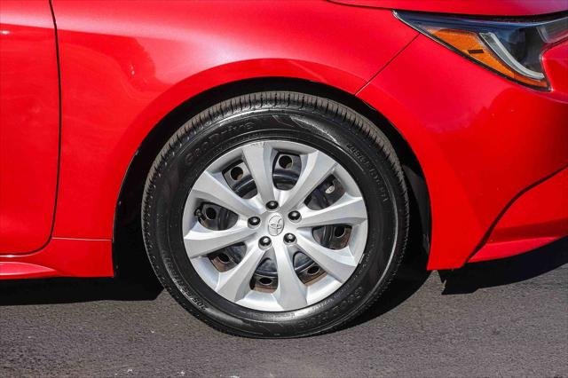 Certified Used 2020 BARCELONA RED MET. Toyota  image 11