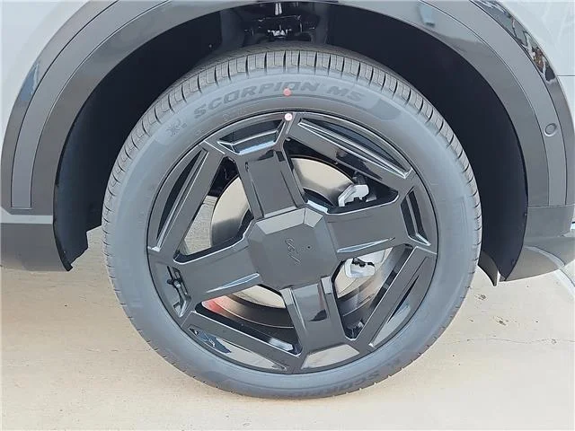 New 2027 Wolf Gray KIA X-Line SX All-Wheel Drive image 5