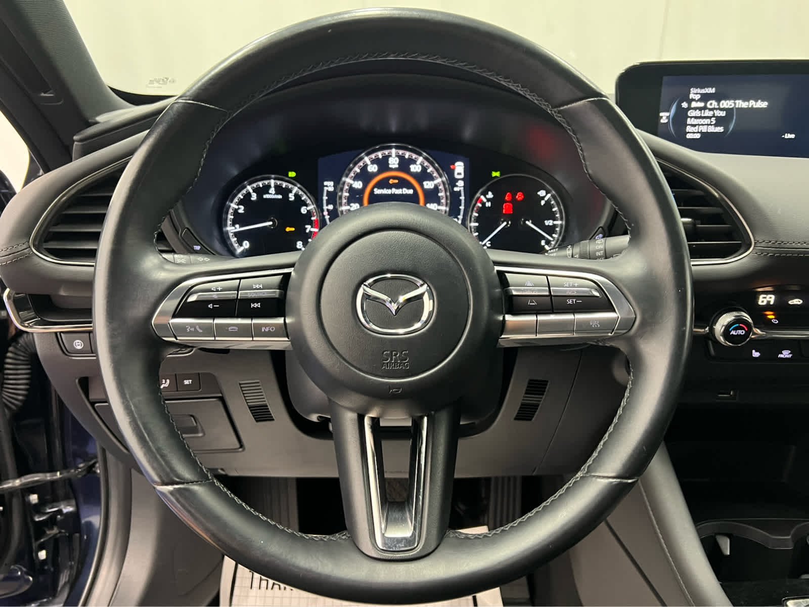 Used 2020 Deep Crystal Blue Mica Mazda Premium Package image 13