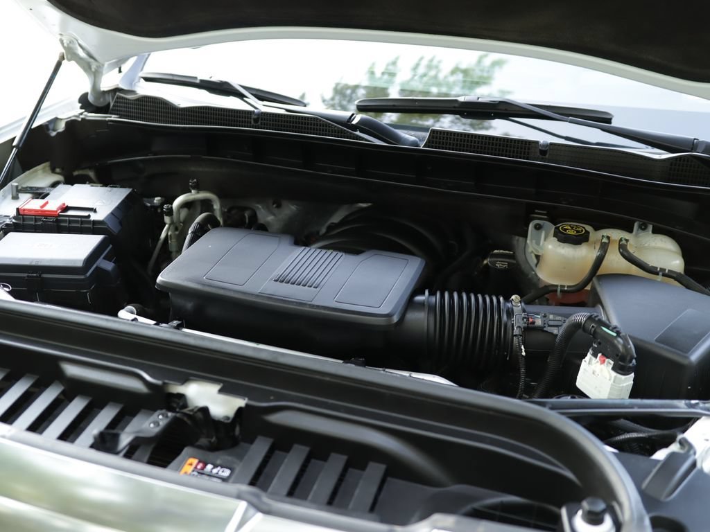 Used 2023 SUMMIT WHITE GMC AT4 image 38