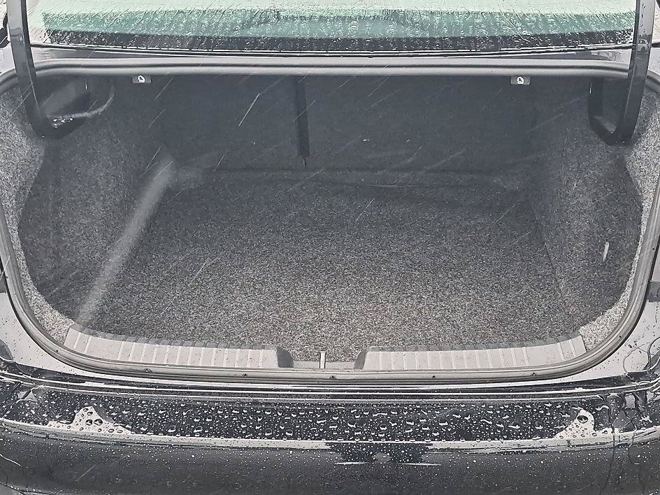 Used 2025 Gray Volkswagen SE image 30