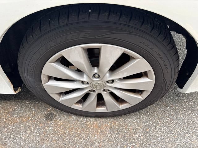 Used 2014 White Honda EX-L image 11
