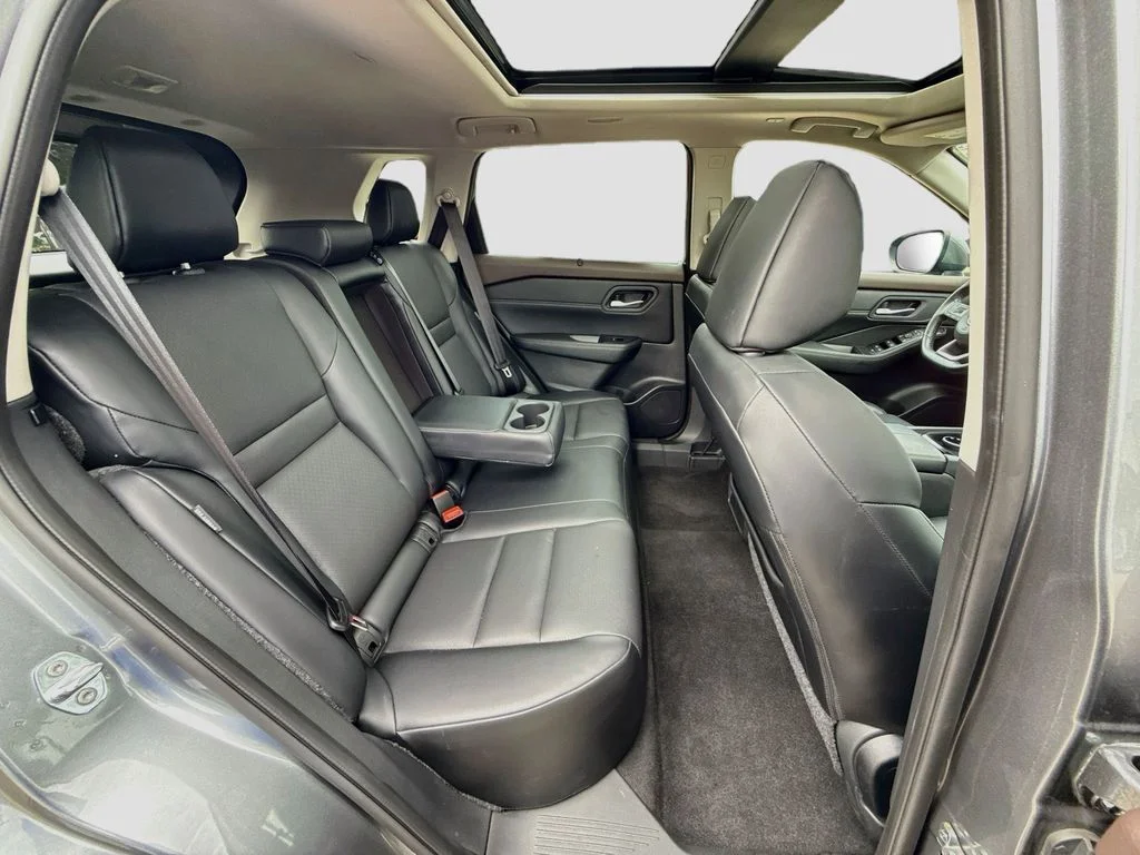 Used 2023 Gun Metallic Nissan SV image 27
