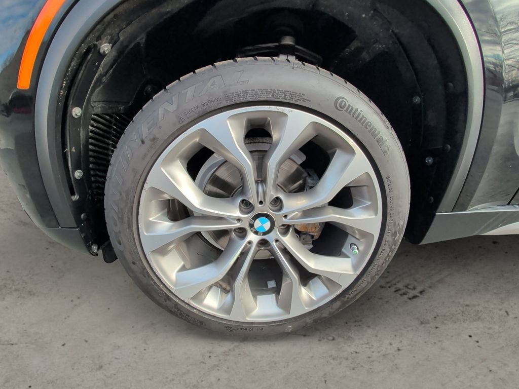 Used 2015 Black BMW xDrive35i image 14