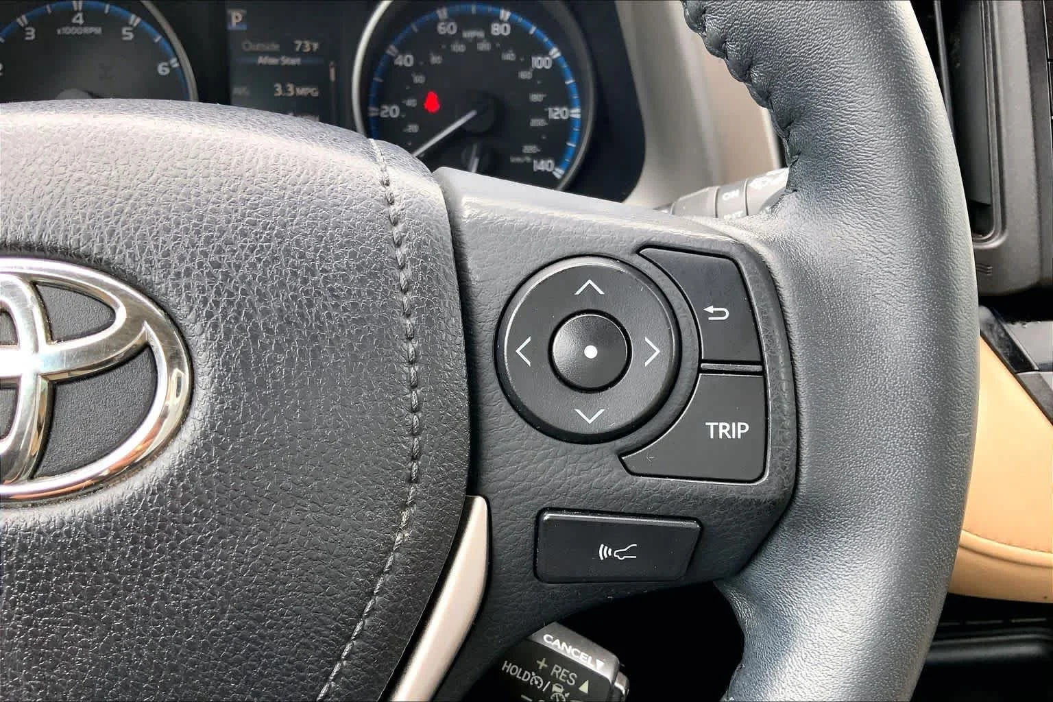 Used 2017 Black Currant Metallic Toyota XLE image 25