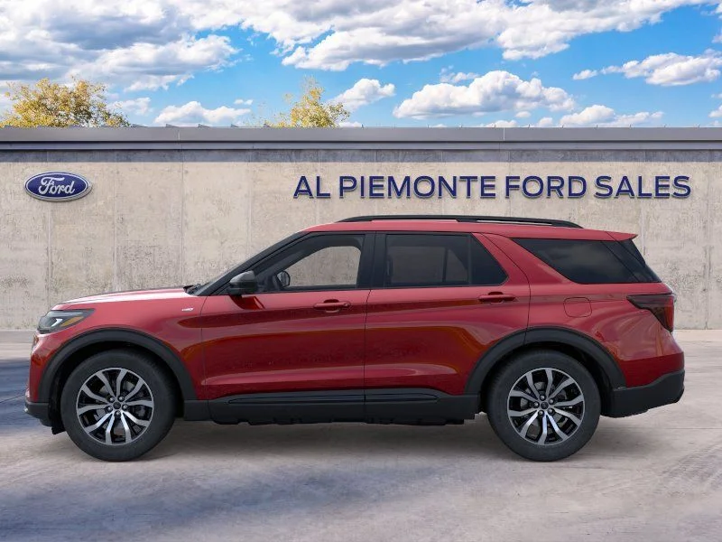 New 2026 Rapid Red Metallic Tinted Clearcoat Ford ST-Line image 34