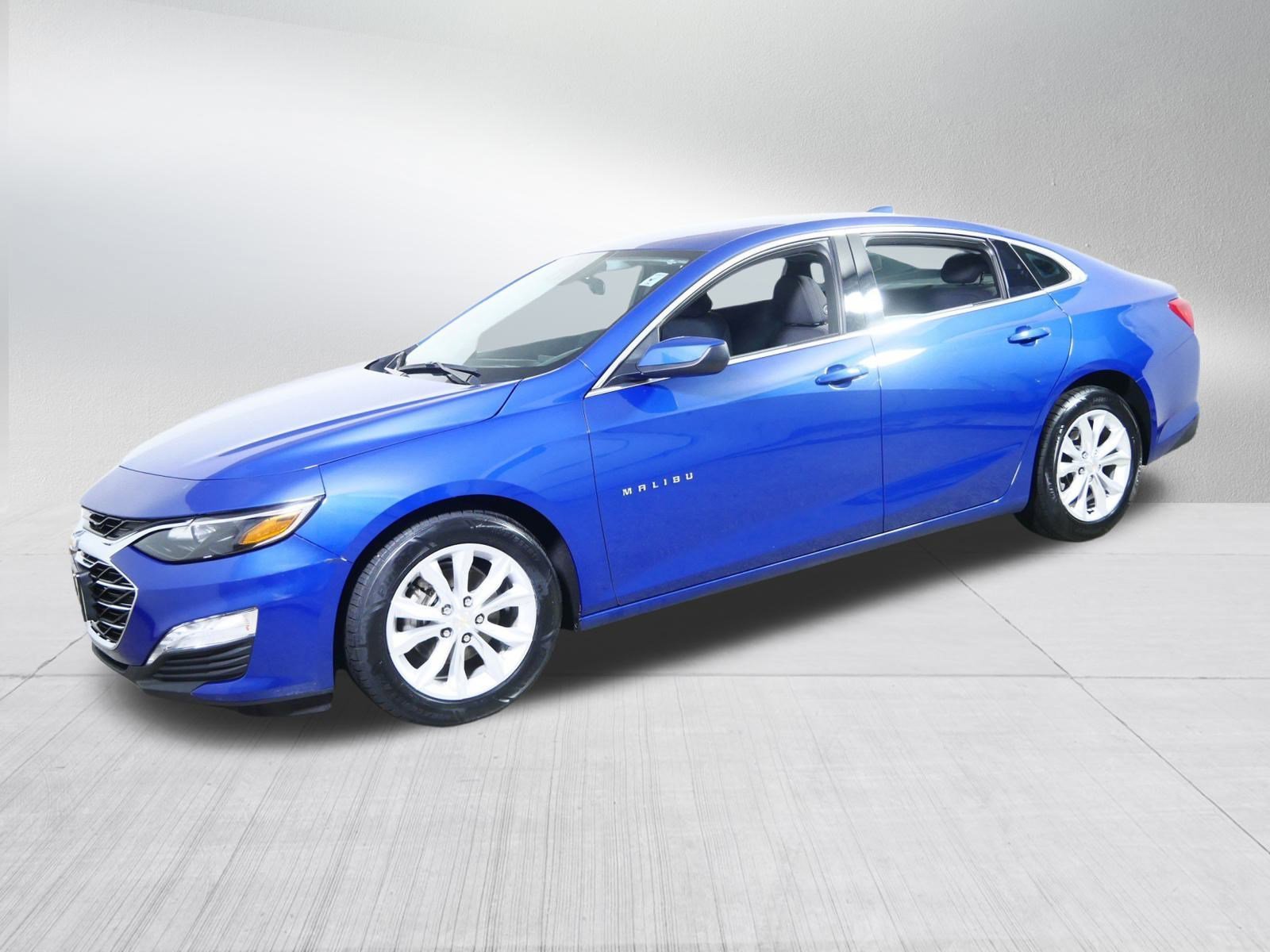 2023 Chevrolet Malibu 1LT photo 3