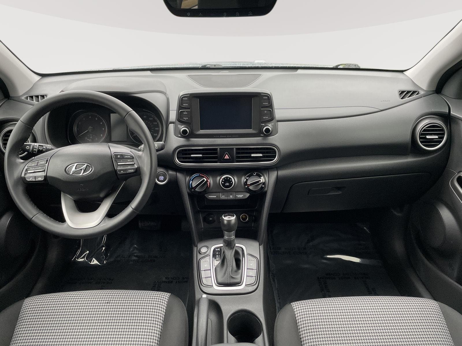 Used 2020 Sonic Silver Hyundai SEL Plus image 28