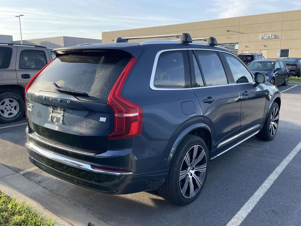 Used 2023 Denim Blue Metallic Volvo Plus Bright Theme image 4