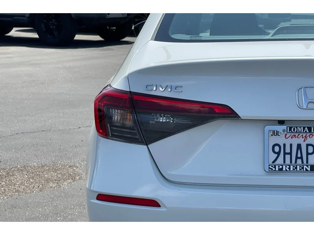 Used 2023 Platinum White Pearl Honda Sport image 14