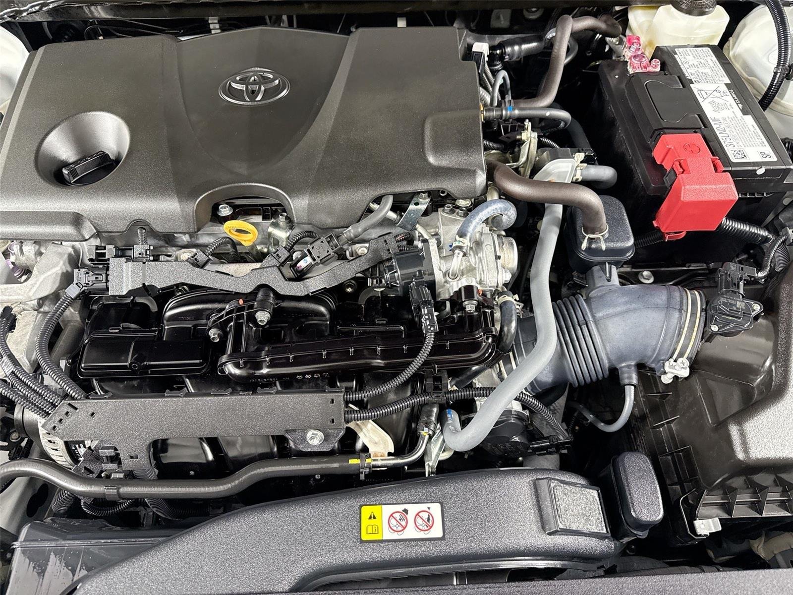 Used 2024 Ice Cap Toyota SE image 38