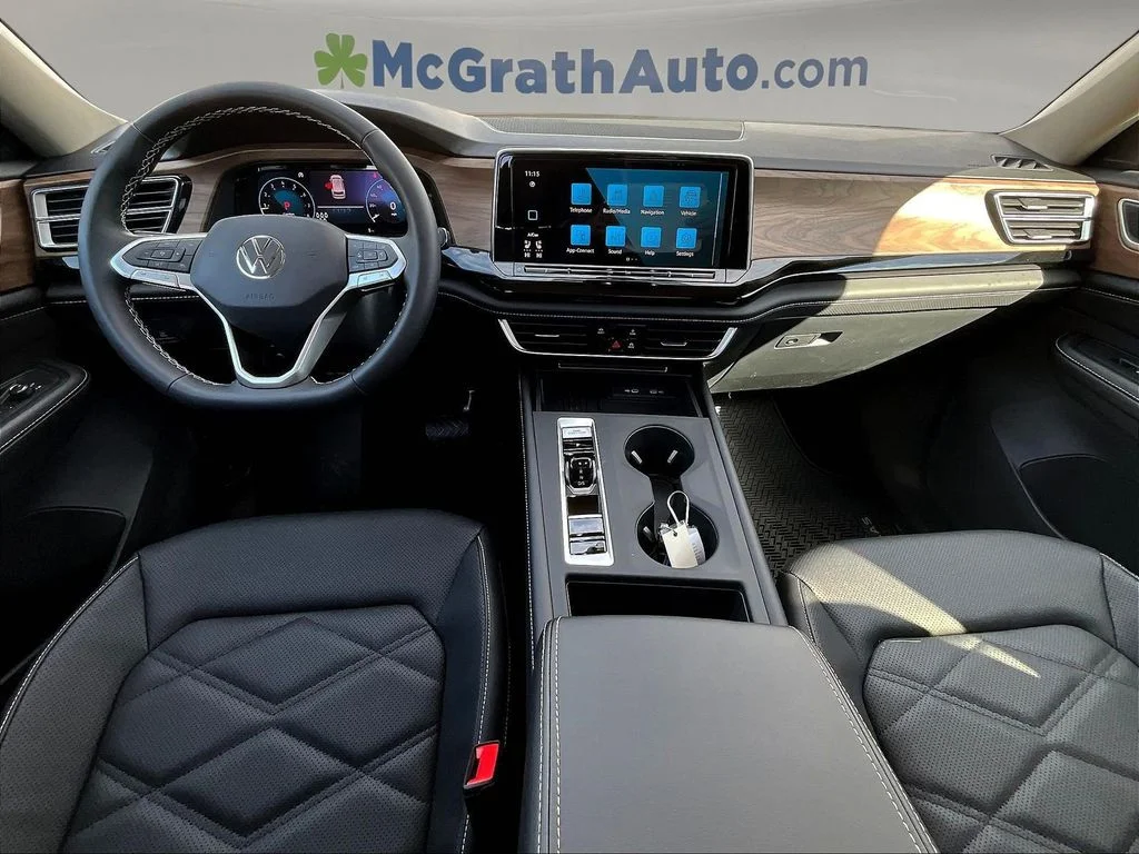 New 2026 Deep Black Pearl Volkswagen 2.0T SE image 5
